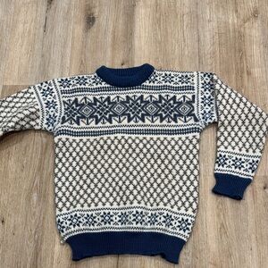 Vintage Dale of Norway Navy and Cream Crewneck Sweater